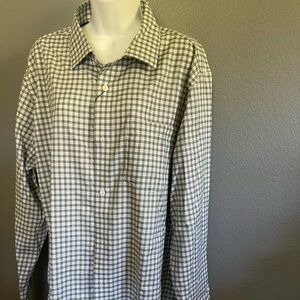 Mens XL long sleeve button down shirt
